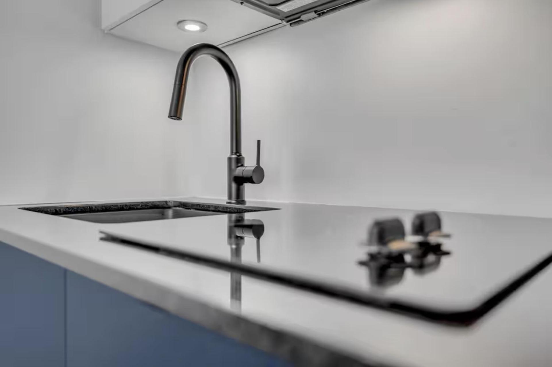 Appartement Initial / Icone / Quebec+stat